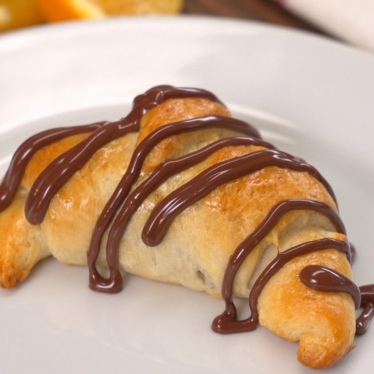 chocolate-croissants