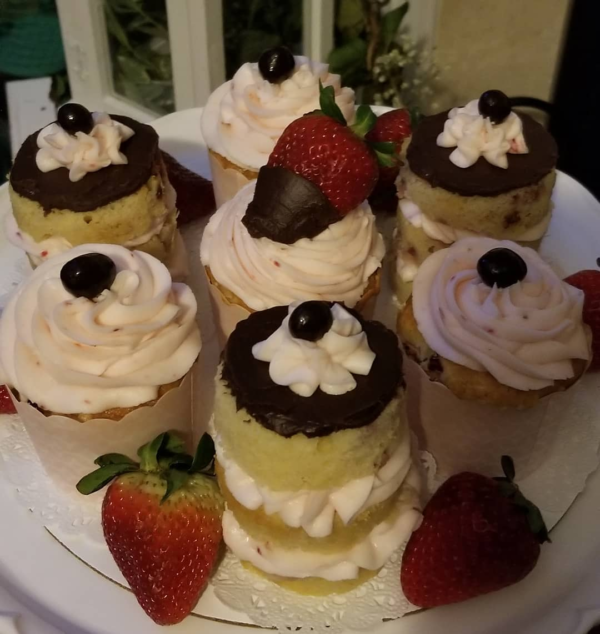 Individual Mini Cake